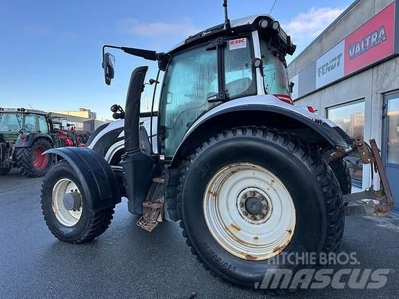 Valtra T174 Versu Traktorer