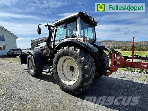 Valtra T190 Traktorer