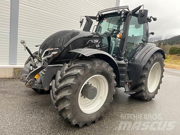 Valtra T235D Traktorer
