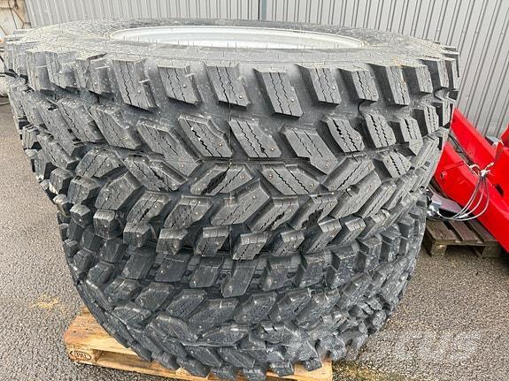   Däck, hjul och fälgar