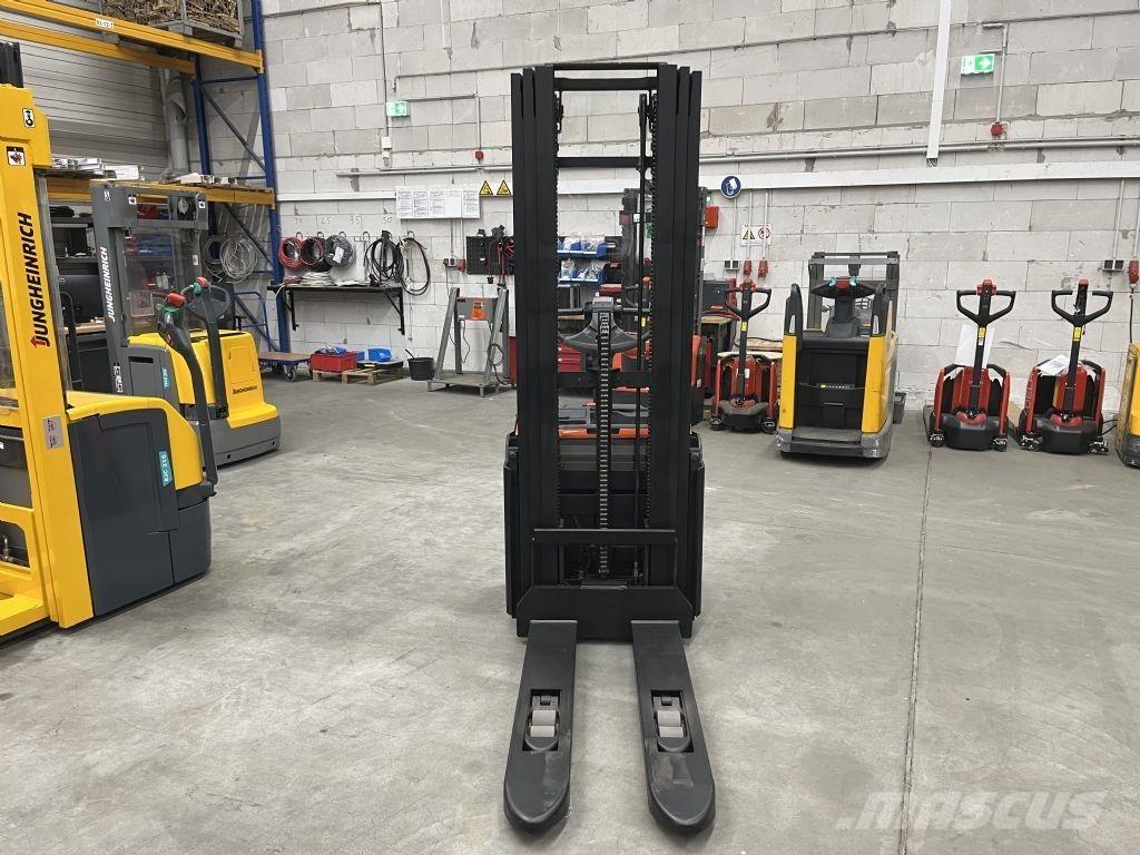 BT SWE 120 L Staplare-led