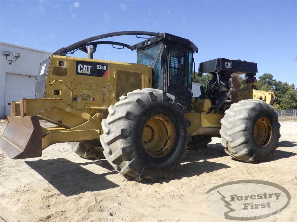 CAT 535D Lunnare