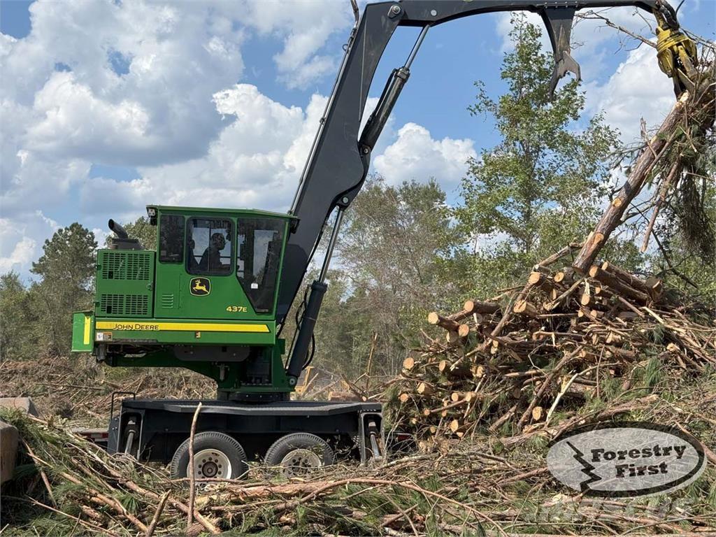 John Deere 437E Terminal Lastare