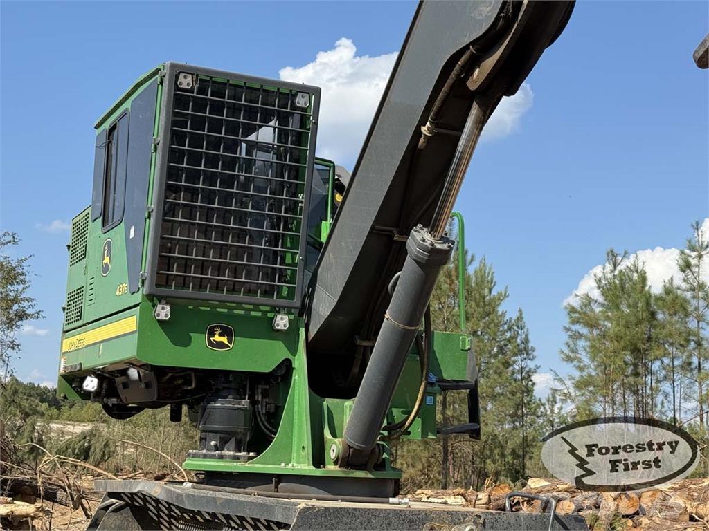 John Deere 437E Terminal Lastare