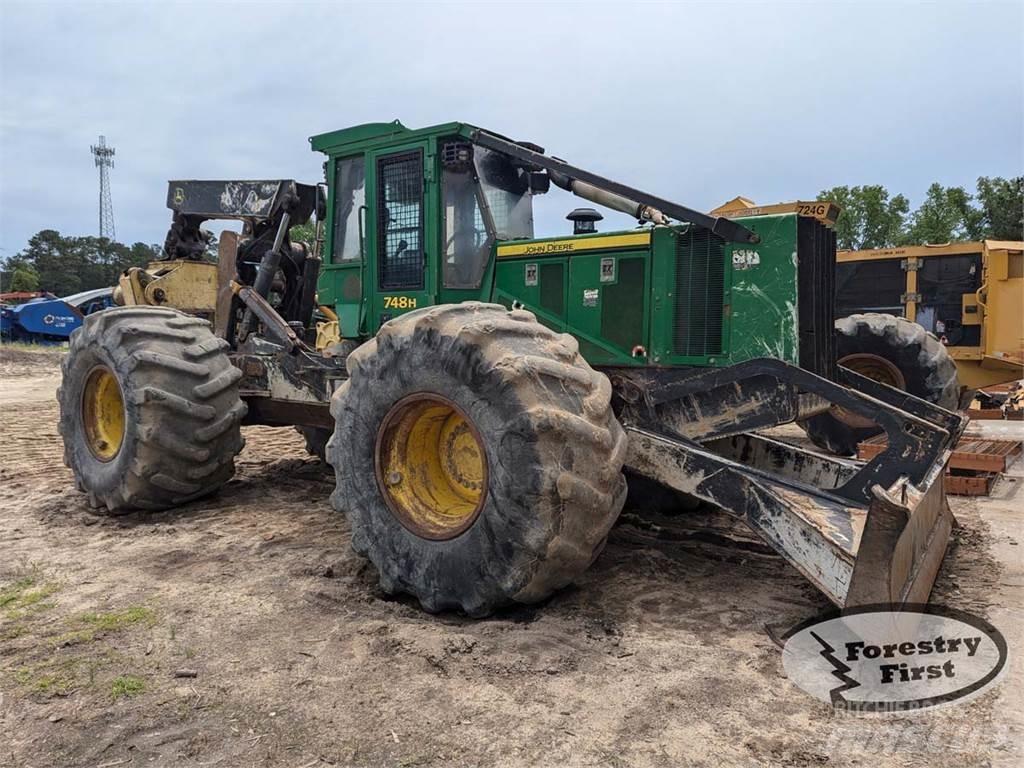John Deere 748H Lunnare