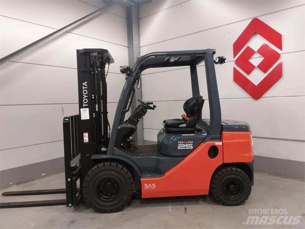 Toyota 52-8FDF25 Dieselmotviktstruckar