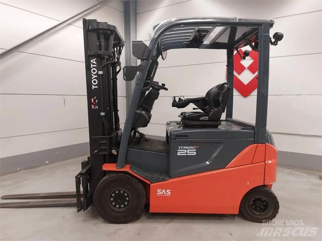 Toyota 8FBMKT25 Elmotviktstruckar