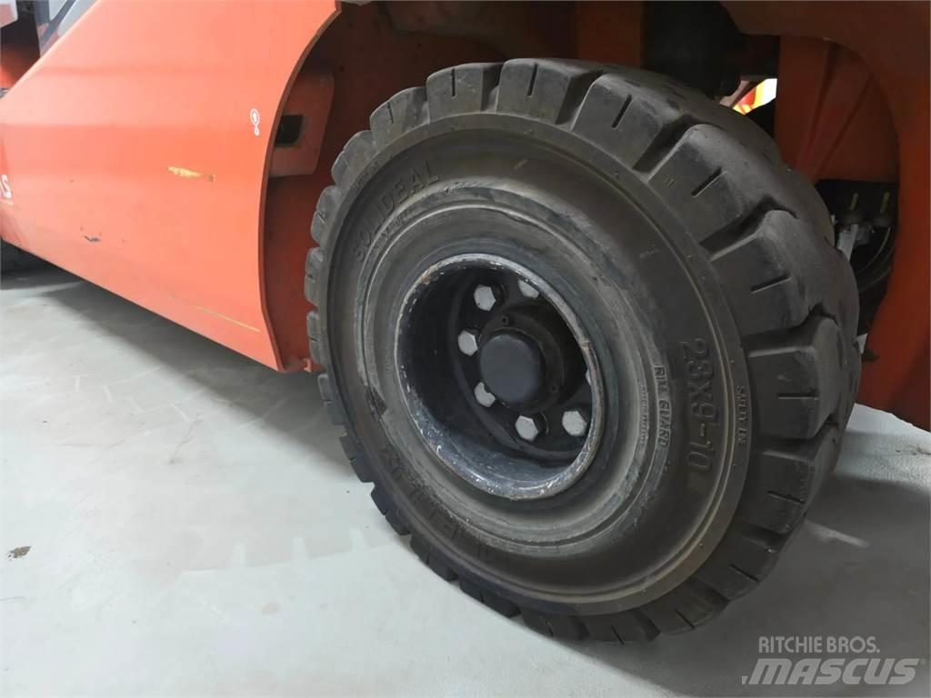Toyota 8FBMT50 Elmotviktstruckar