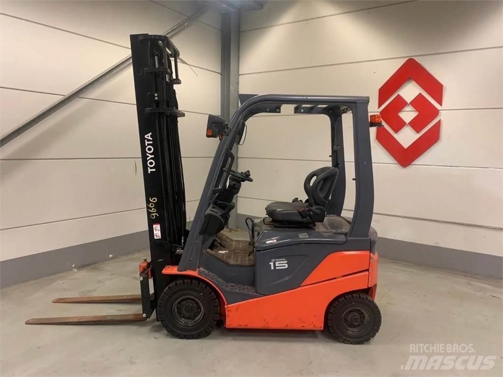 Toyota 8FBN15 Elmotviktstruckar