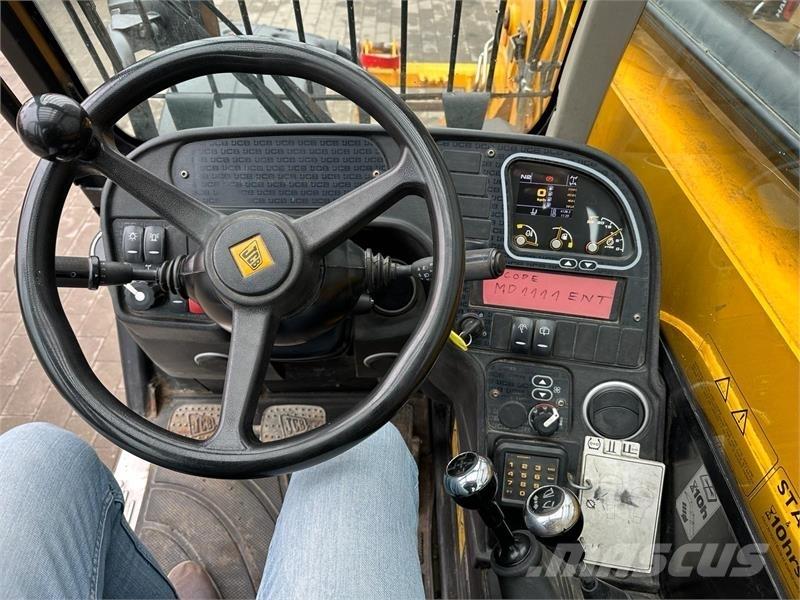 JCB 535-95 Teleskoplastare