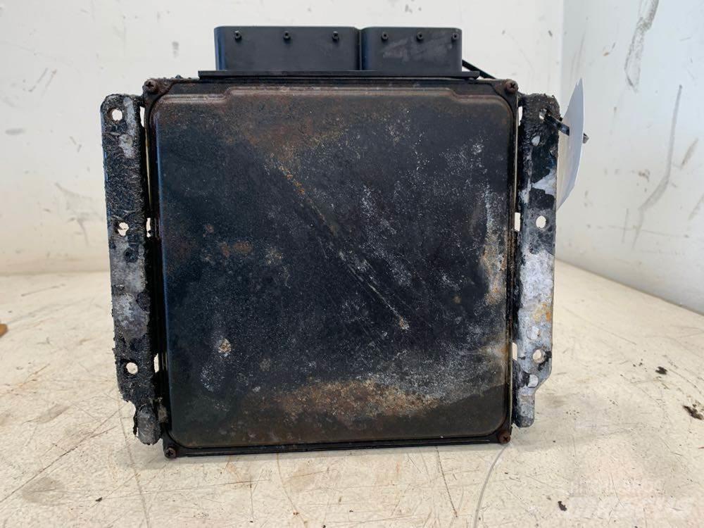 GMC W4500 Hytter och interiör
