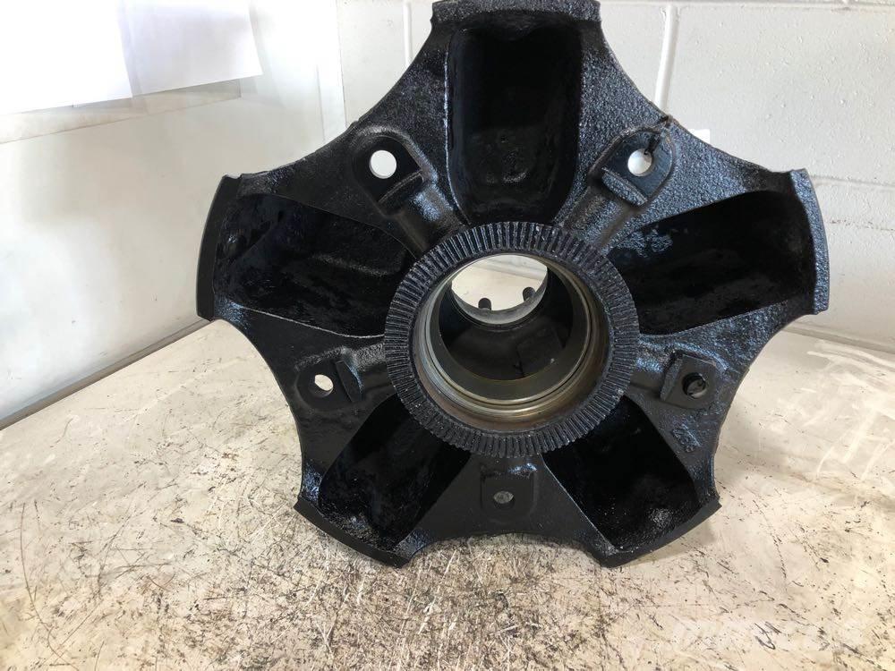  Gunite Däck, hjul och fälgar