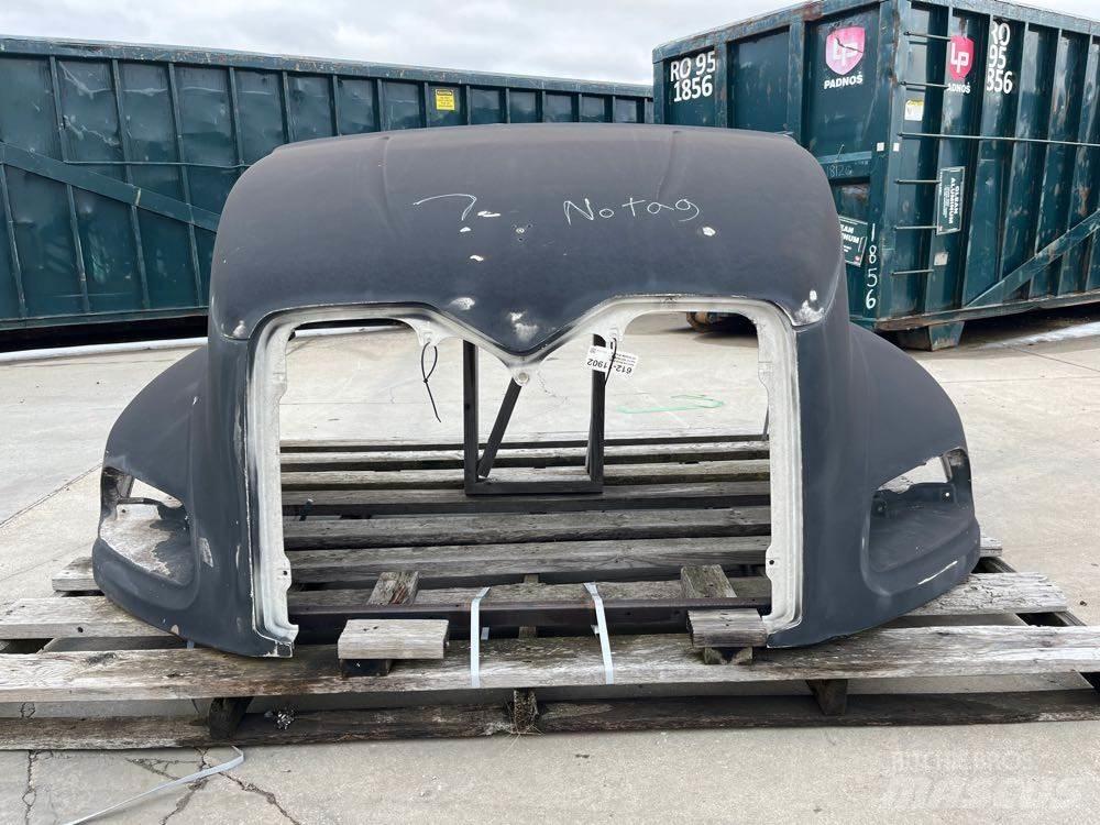 Mack CX Hytter och interiör