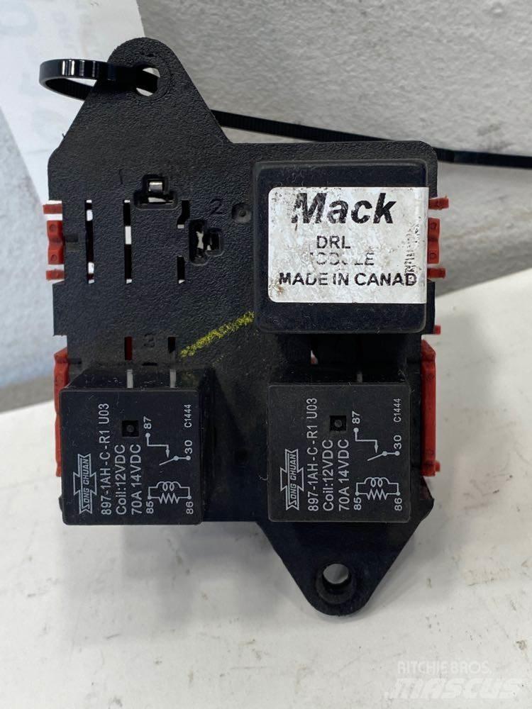 Mack GU Hytter och interiör