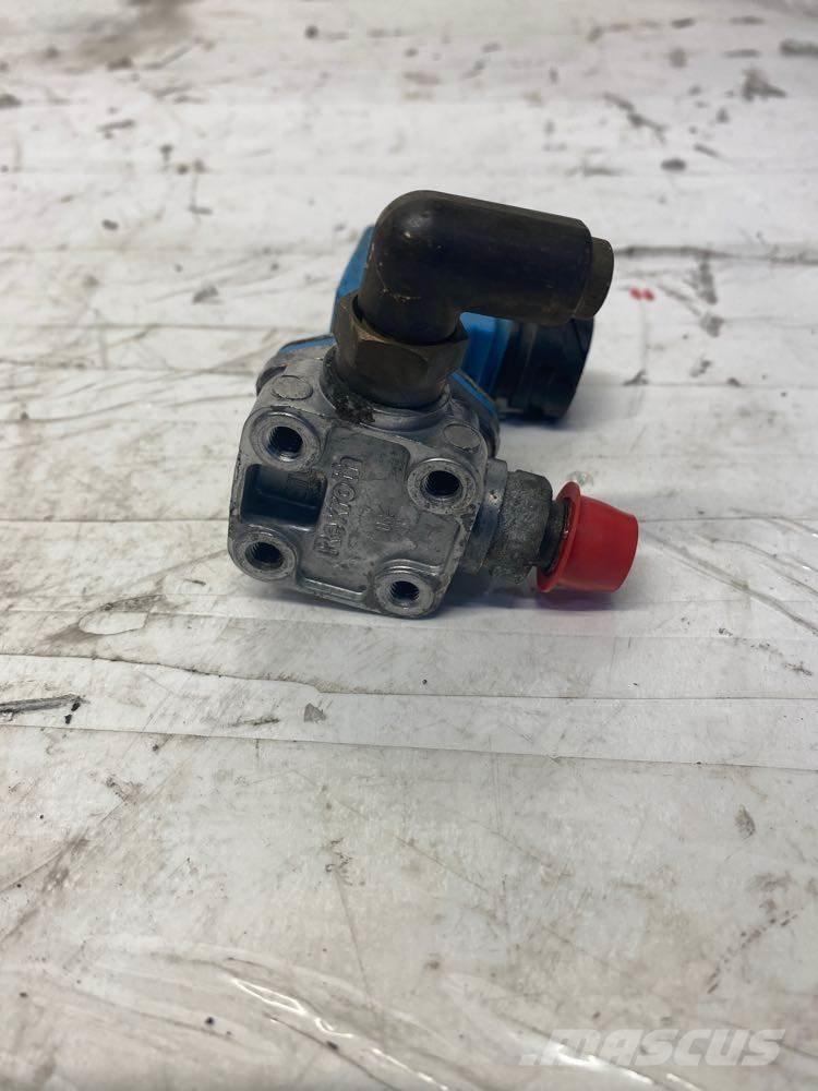 Mack MP8 Transport - Övriga