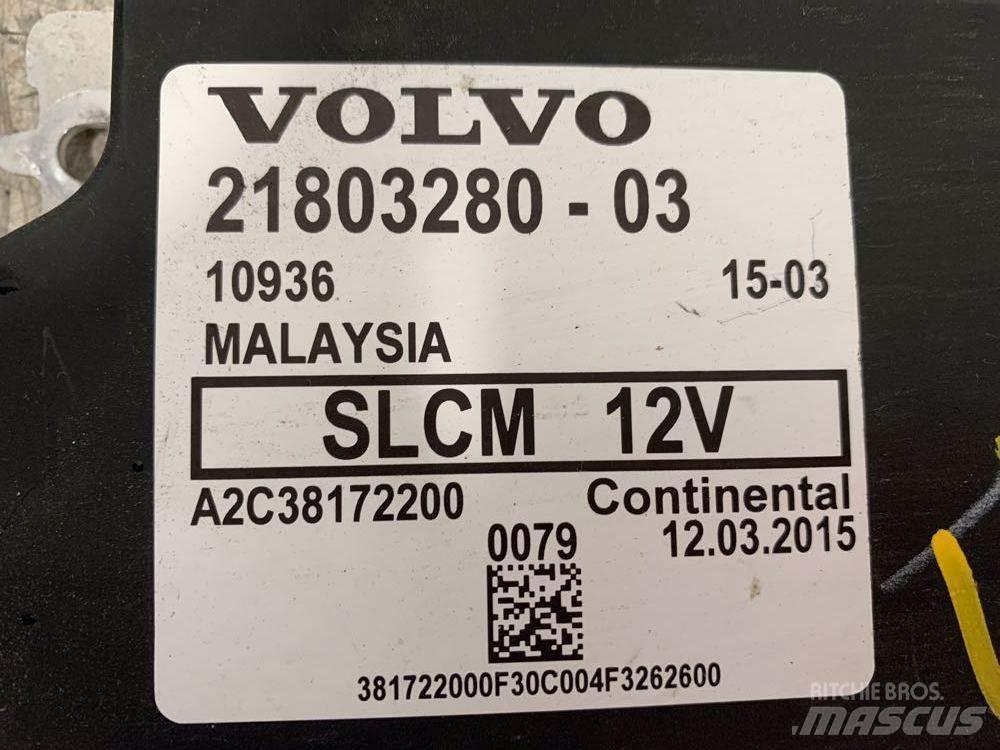 Volvo VNL Hytter och interiör
