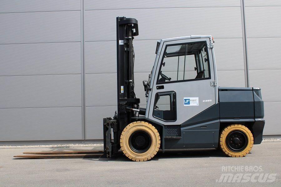 Cesab B 885 Elmotviktstruckar