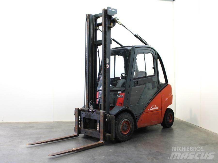 Linde H 25 D Dieselmotviktstruckar