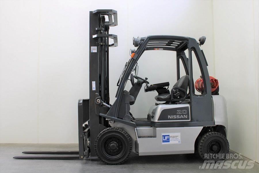 Nissan U1D2A20LQ Gasolmotviktstruckar