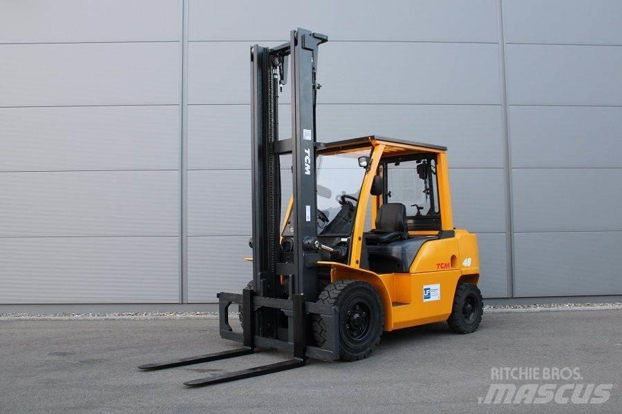 TCM D-1-F-A-40-Q Dieselmotviktstruckar