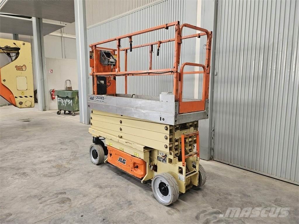 JLG 2630 ES Saxliftar