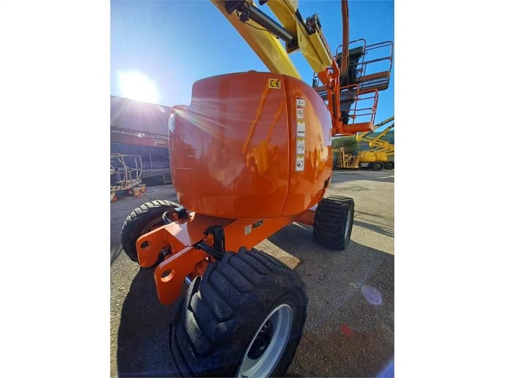 JLG 450AJ Bomliftar