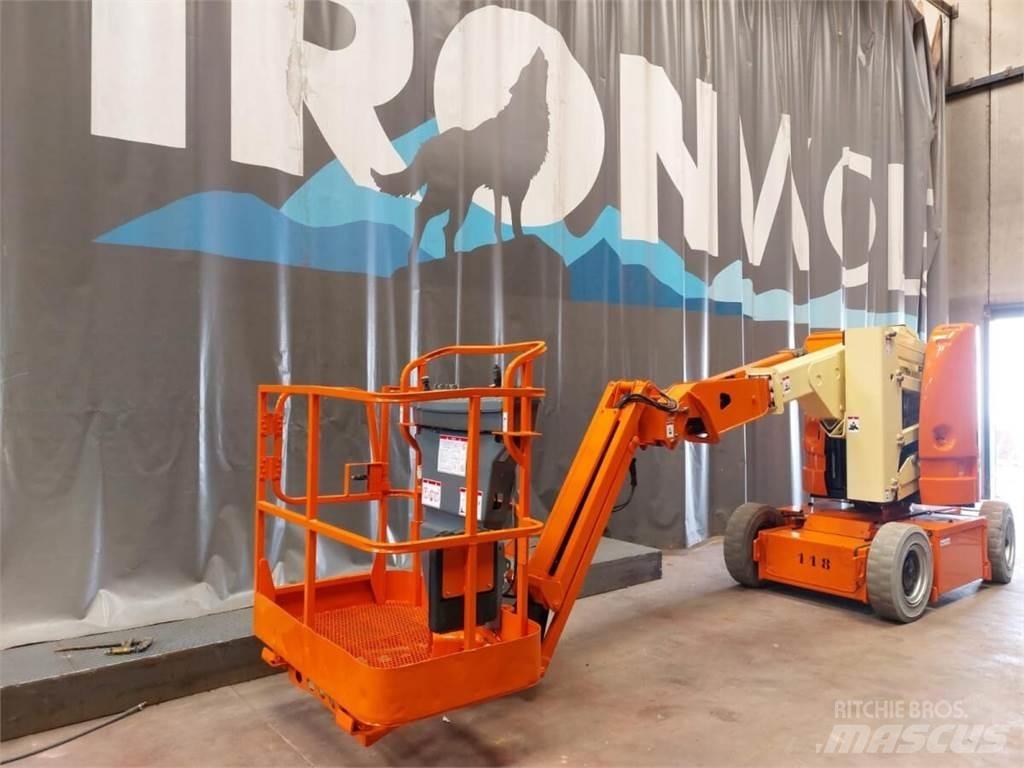 JLG E300AJP Bomliftar