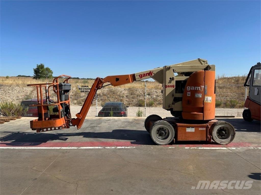 JLG E300AJP Bomliftar
