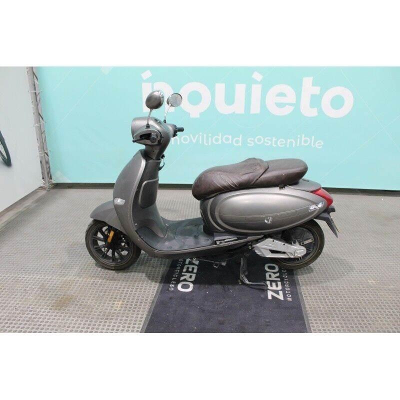  Urban D4 ATV