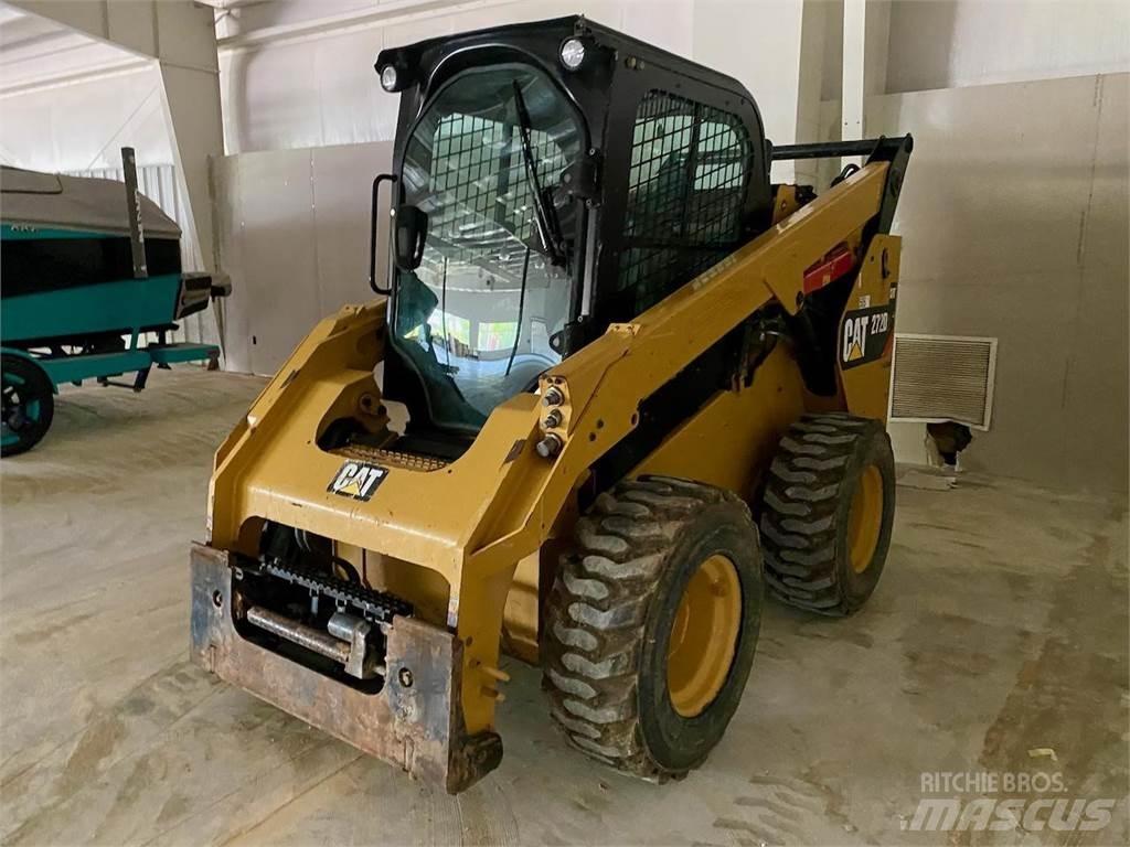 CAT 272D2 Kompaktlastare