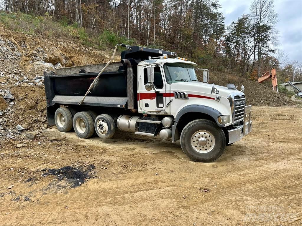 Mack GU713 Tippbilar