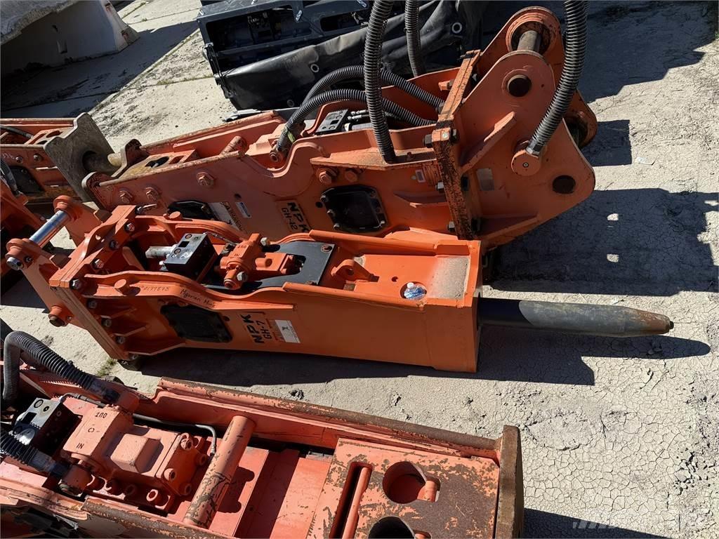 NPK GH-7 HAMMER Hydraulhammare
