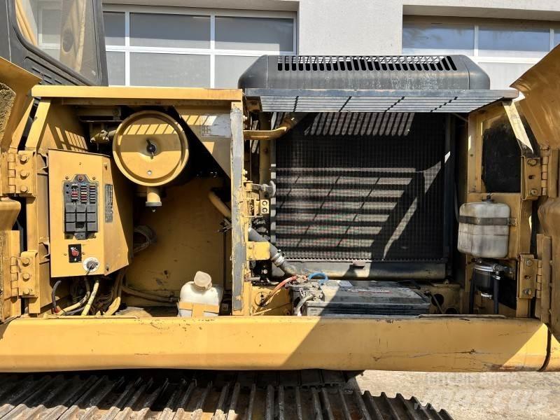 CAT 322 L Rivningsgrävare