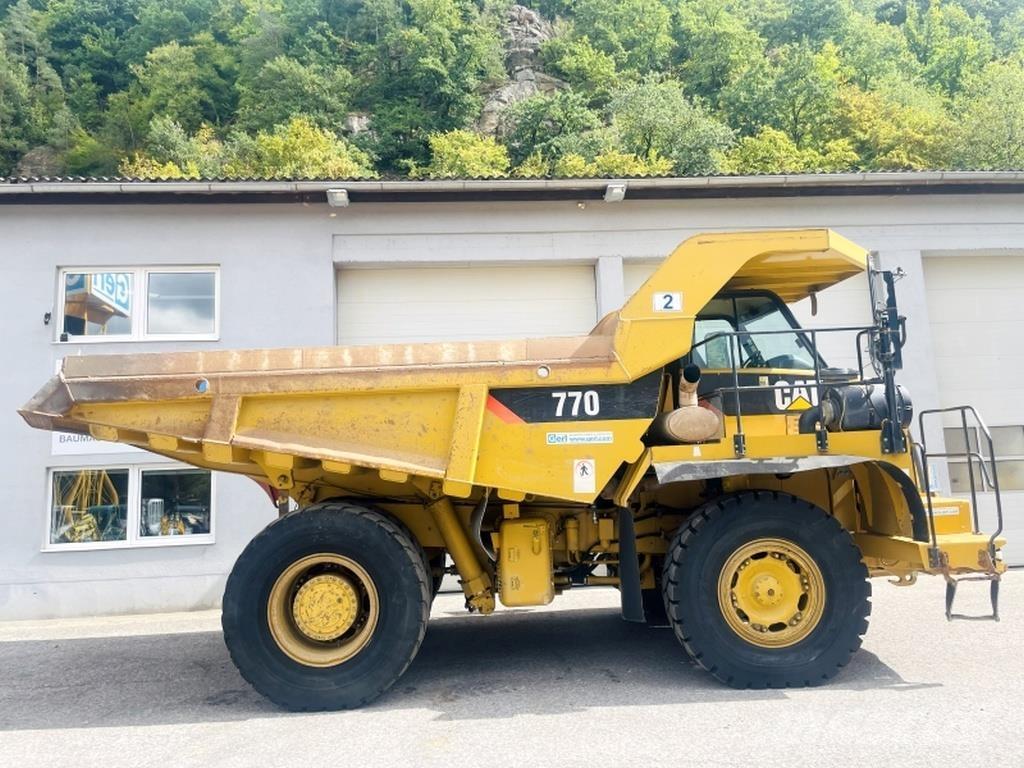 CAT 770 Midjestyrd dumper