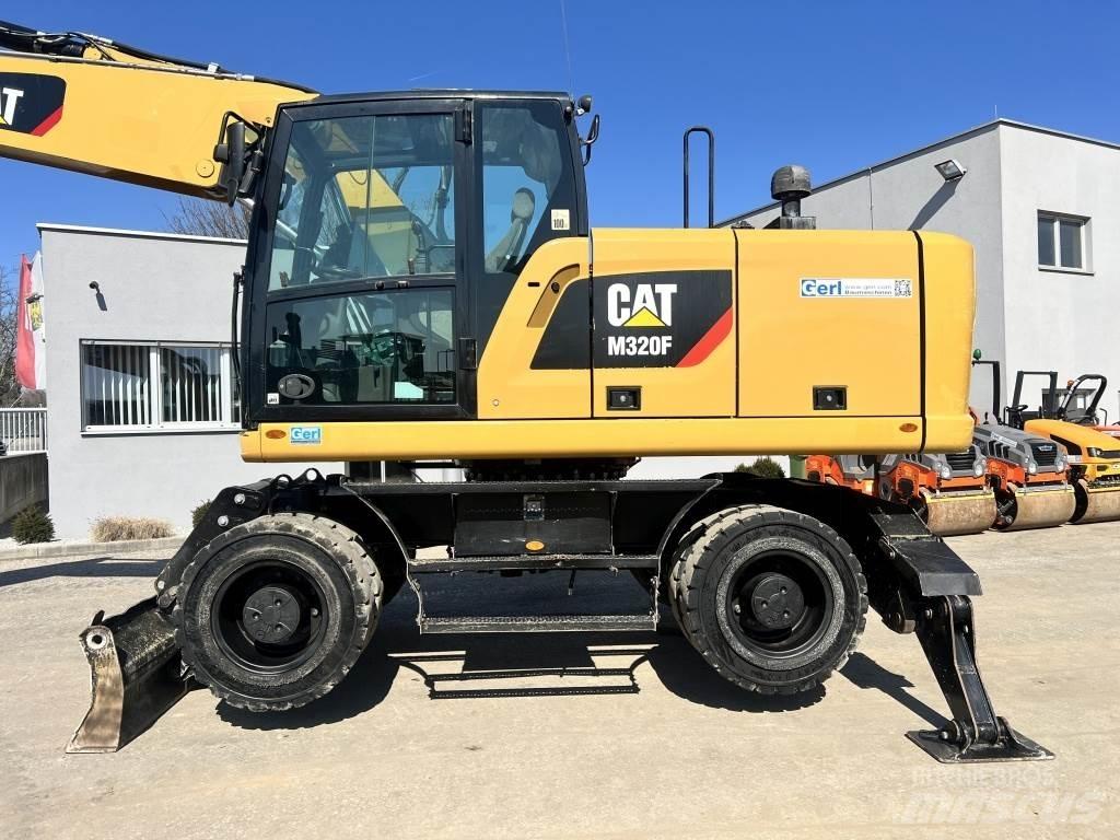 CAT M 320 F Hjulgrävare