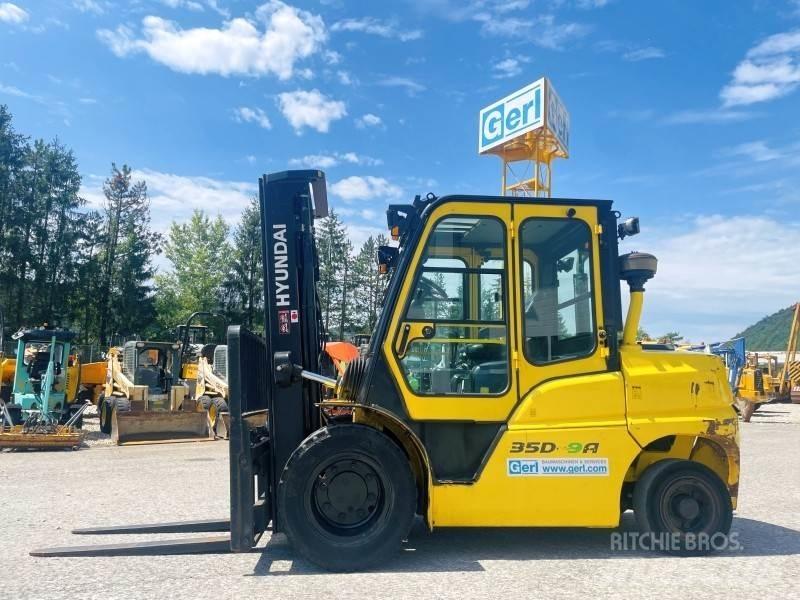 Hyundai 35D-9A Dieselmotviktstruckar