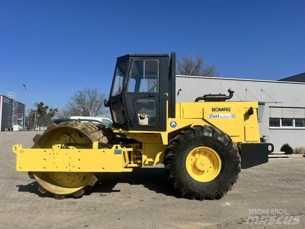 JCB Vibromax W 1402 PD Envalsvältar