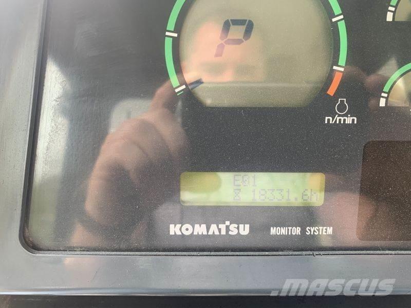 Komatsu D 65 EX-15 Bandschaktare