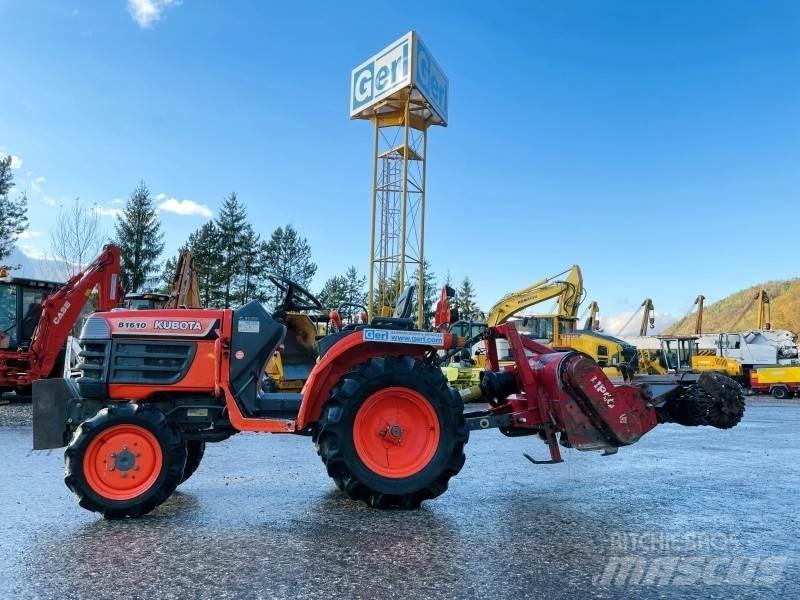 Kubota B1610D Grävlastare