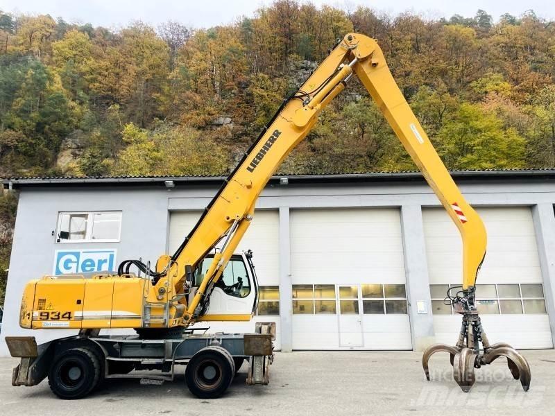 Liebherr A934C Avfalls / industri hantering