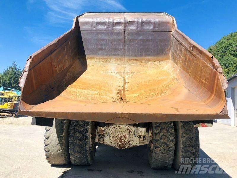 Perlini DP 655B Midjestyrd dumper
