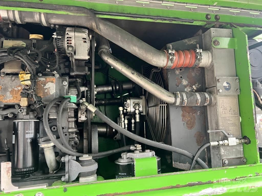 Sennebogen 821 M Avfalls / industri hantering