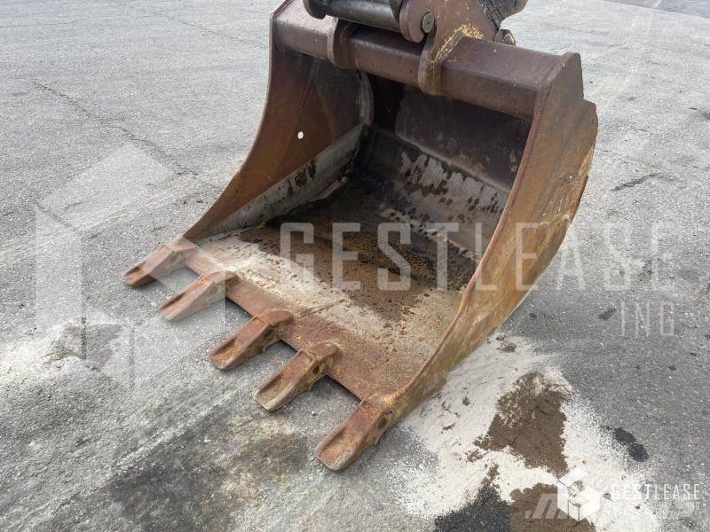 Doosan DX235LC Bandgrävare
