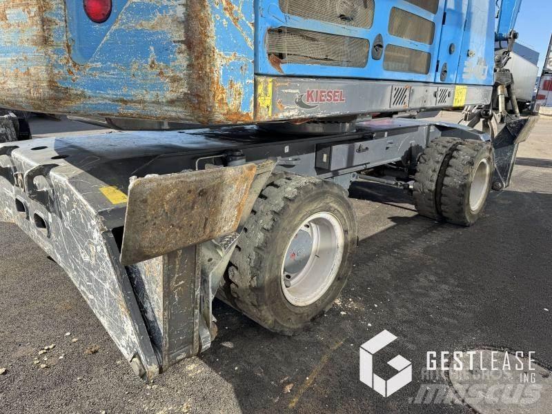 Fuchs MHL340F Avfalls / industri hantering