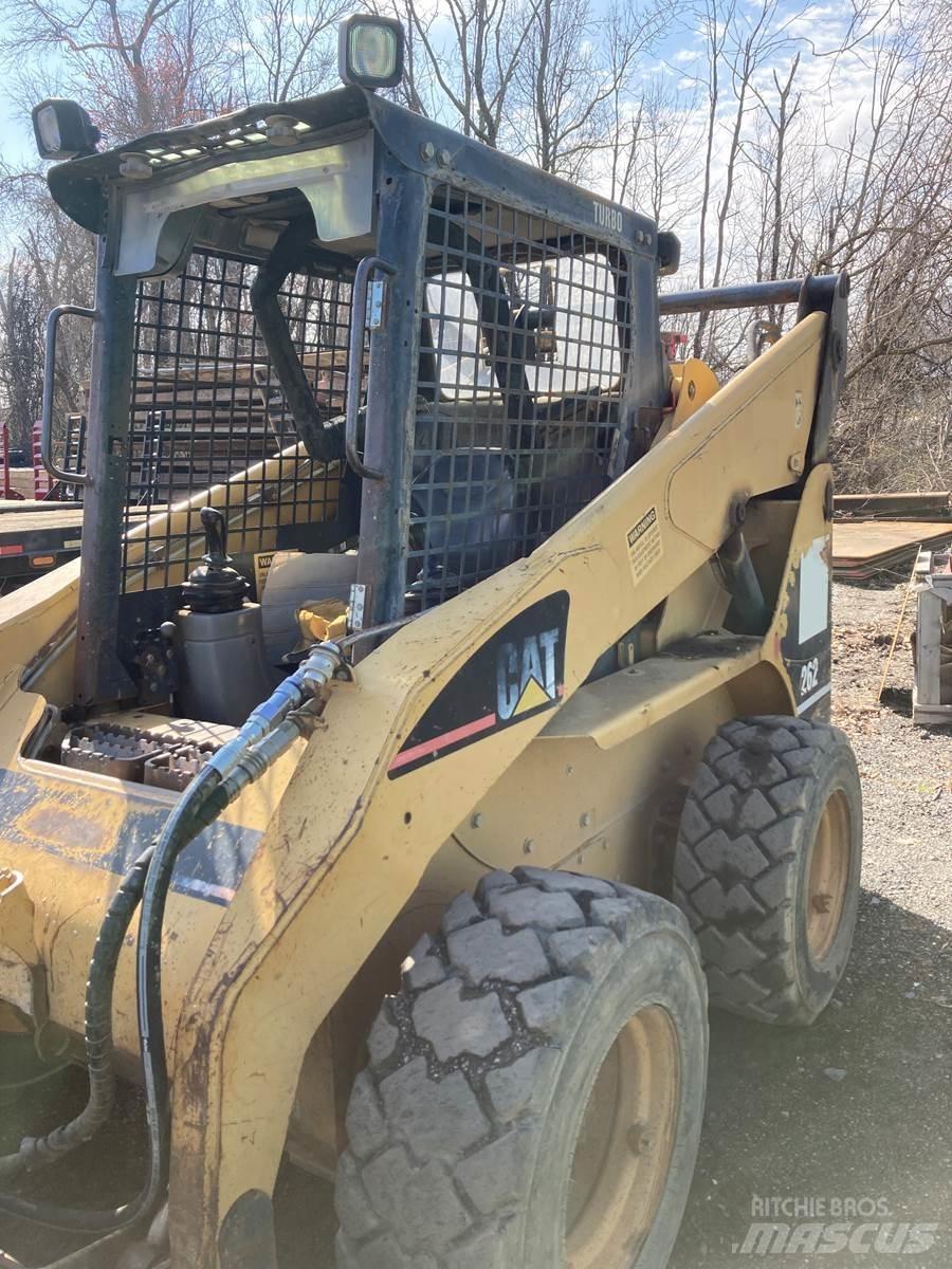 CAT 262B Kompaktlastare
