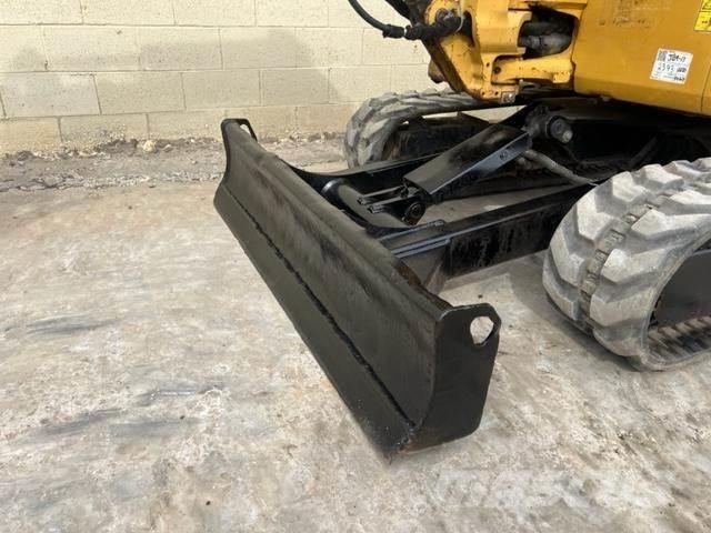 CAT 303E CR Minigrävare < 7t