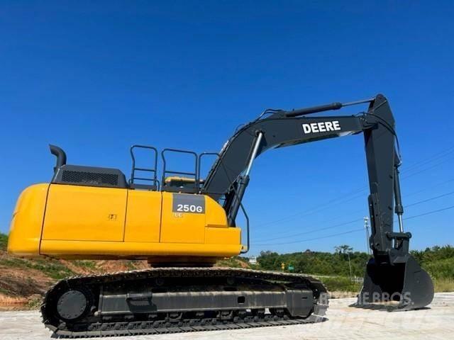 John Deere 250G Bandgrävare