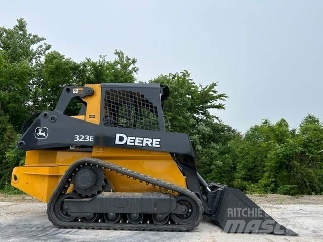 John Deere 323E Kompaktlastare