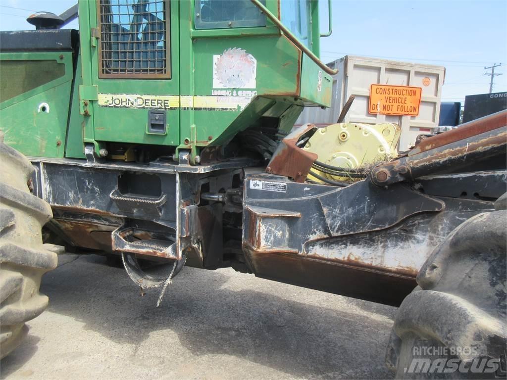 John Deere 748H Lunnare