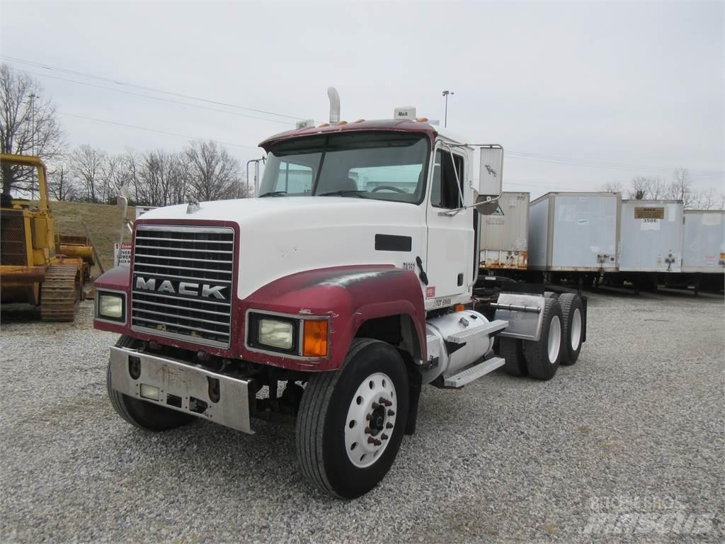 Mack CHN613 Dragbilar